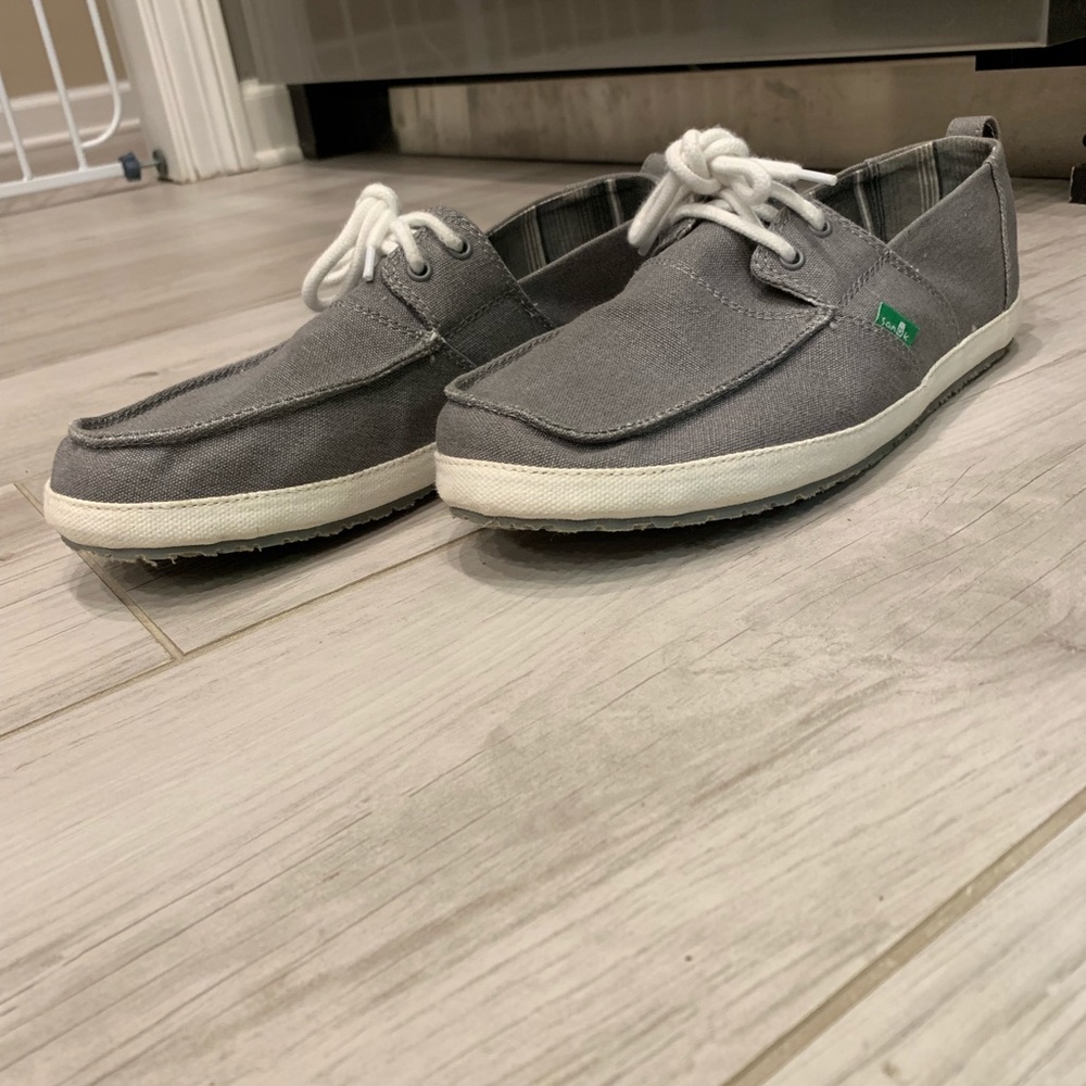 Gray sanuk dress shoes